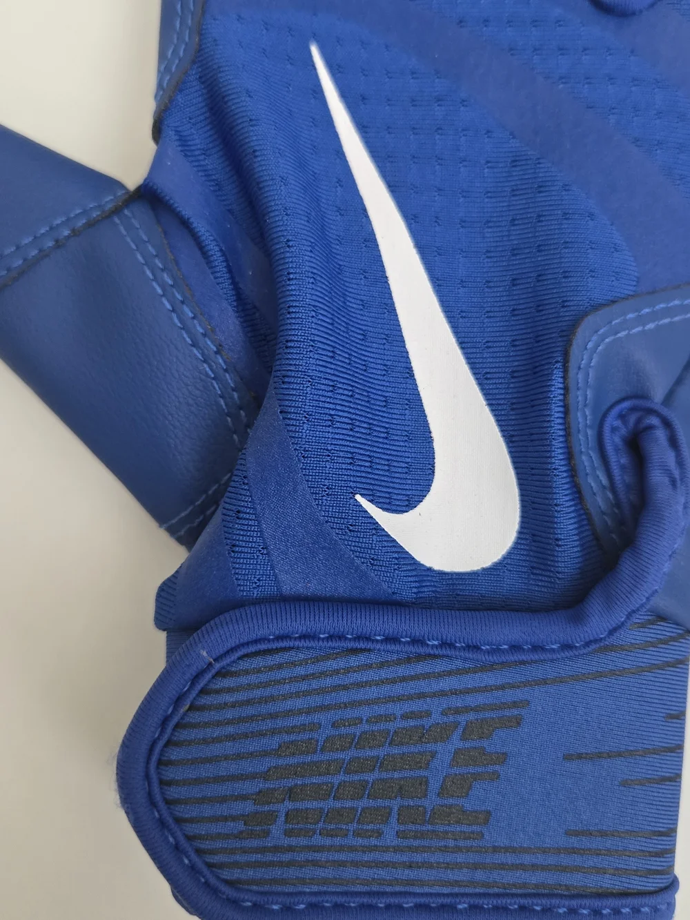NWOT Nike M Batting Gloves Royal Blue Baseball